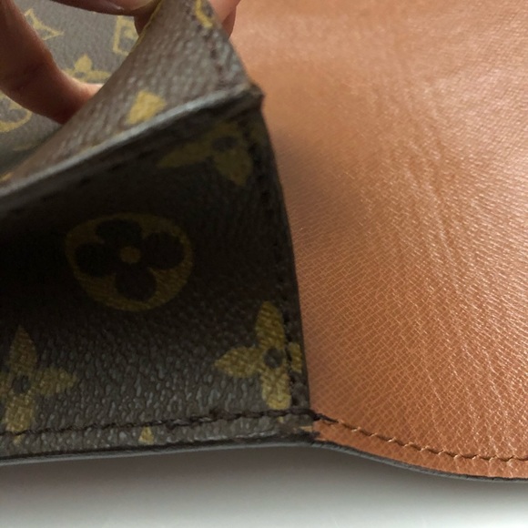 Louis Vuitton Monogram Documents Holder - Picture 8 of 11